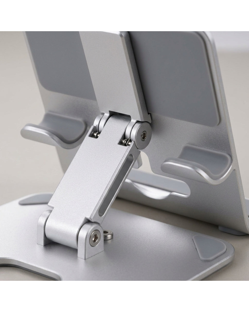 Lofar Folding Aluminum Desktop Phone Stand with Dual Hinge Silver - Detail view